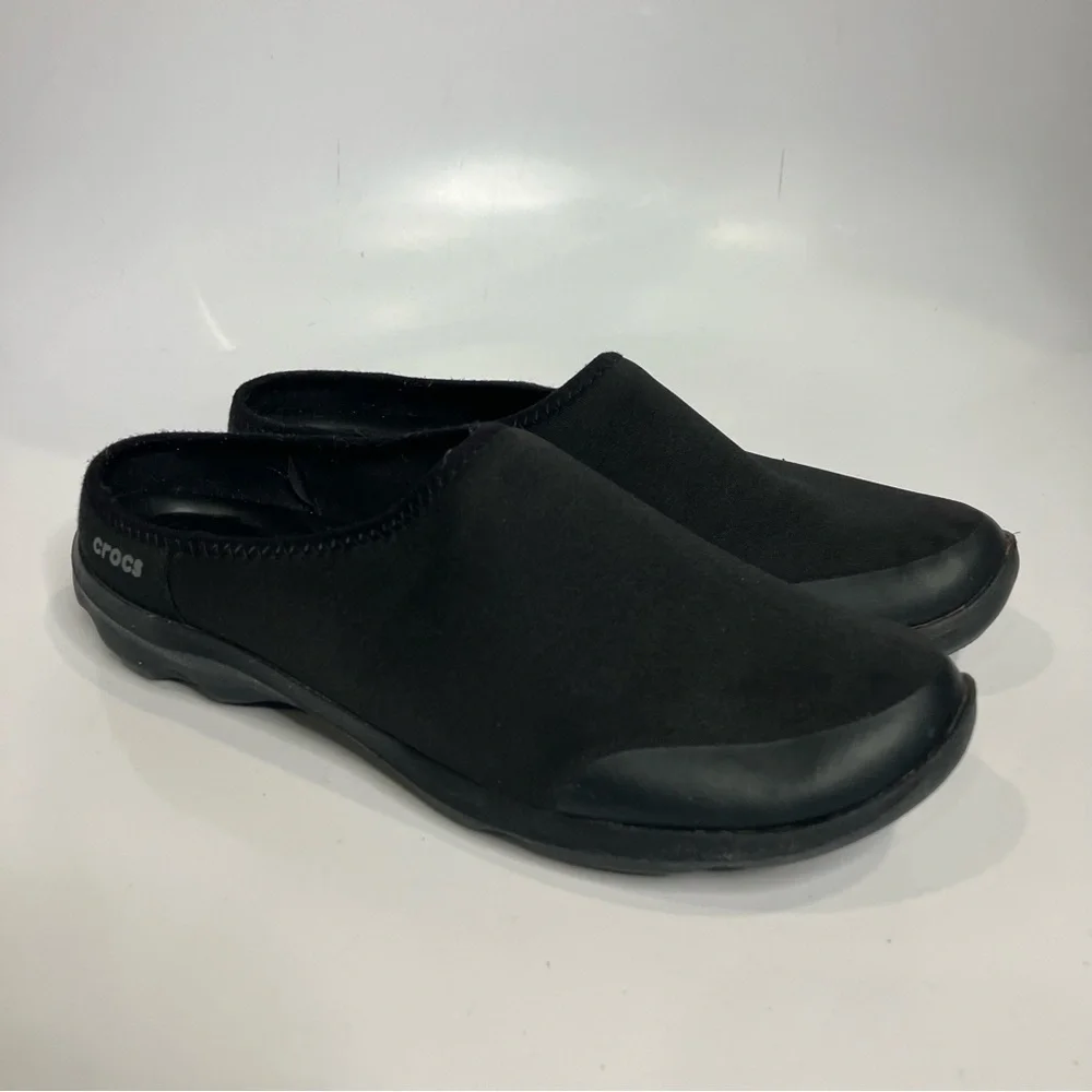 Crocs duet‎ busy day 2.0 Satya mule flat black women’s size 7 casual minimalist